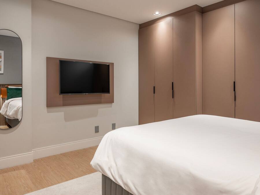 Apartamento club | Espaço de trabalho para notebook, Wi-Fi de cortesia, roupa de cama