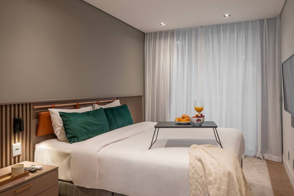 Apartament Club | Espai de treball apte per a portàtils, wifi gratuïta i roba de llit 