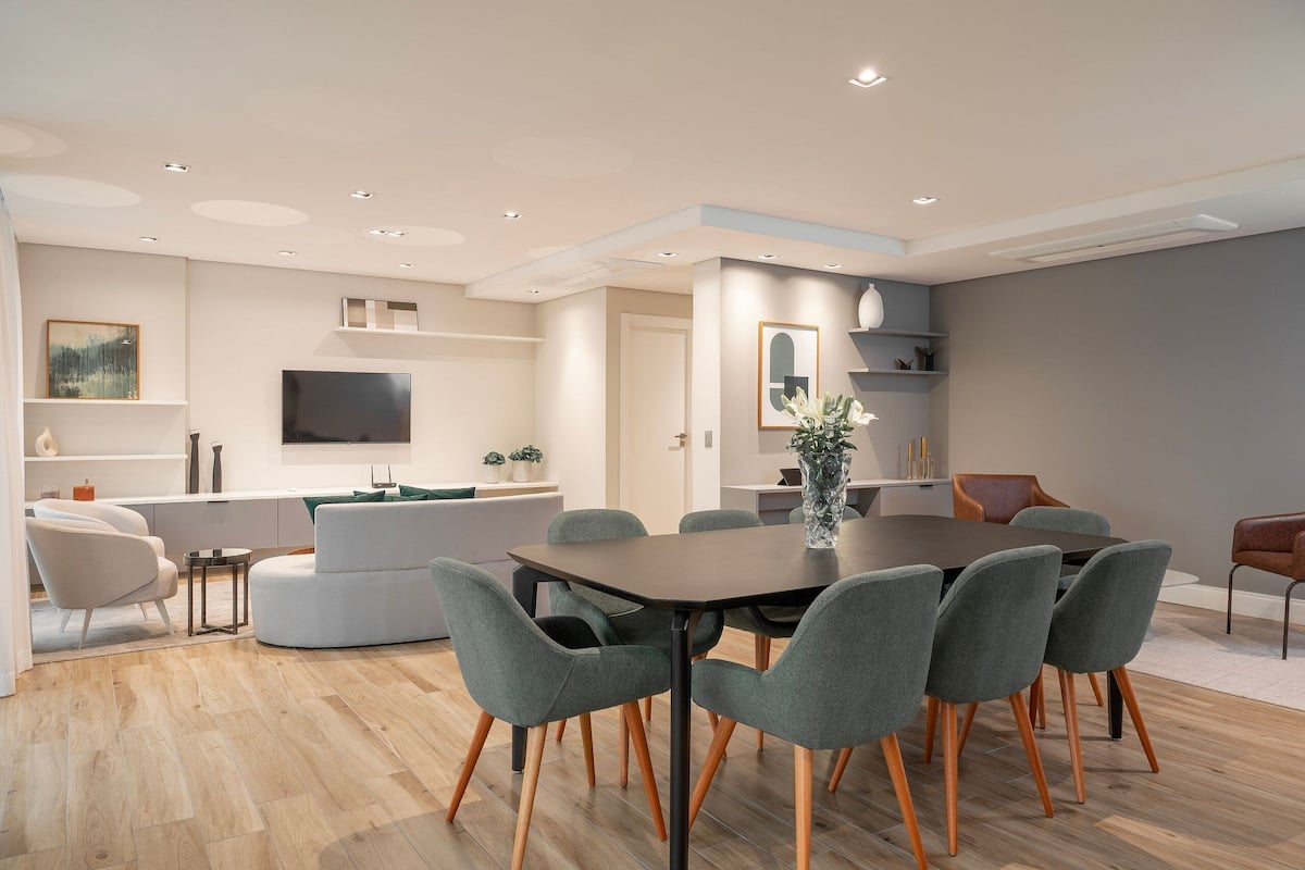 Departamento | Área de sala de estar | Smart TV de 40 pulgadas con canales digitales