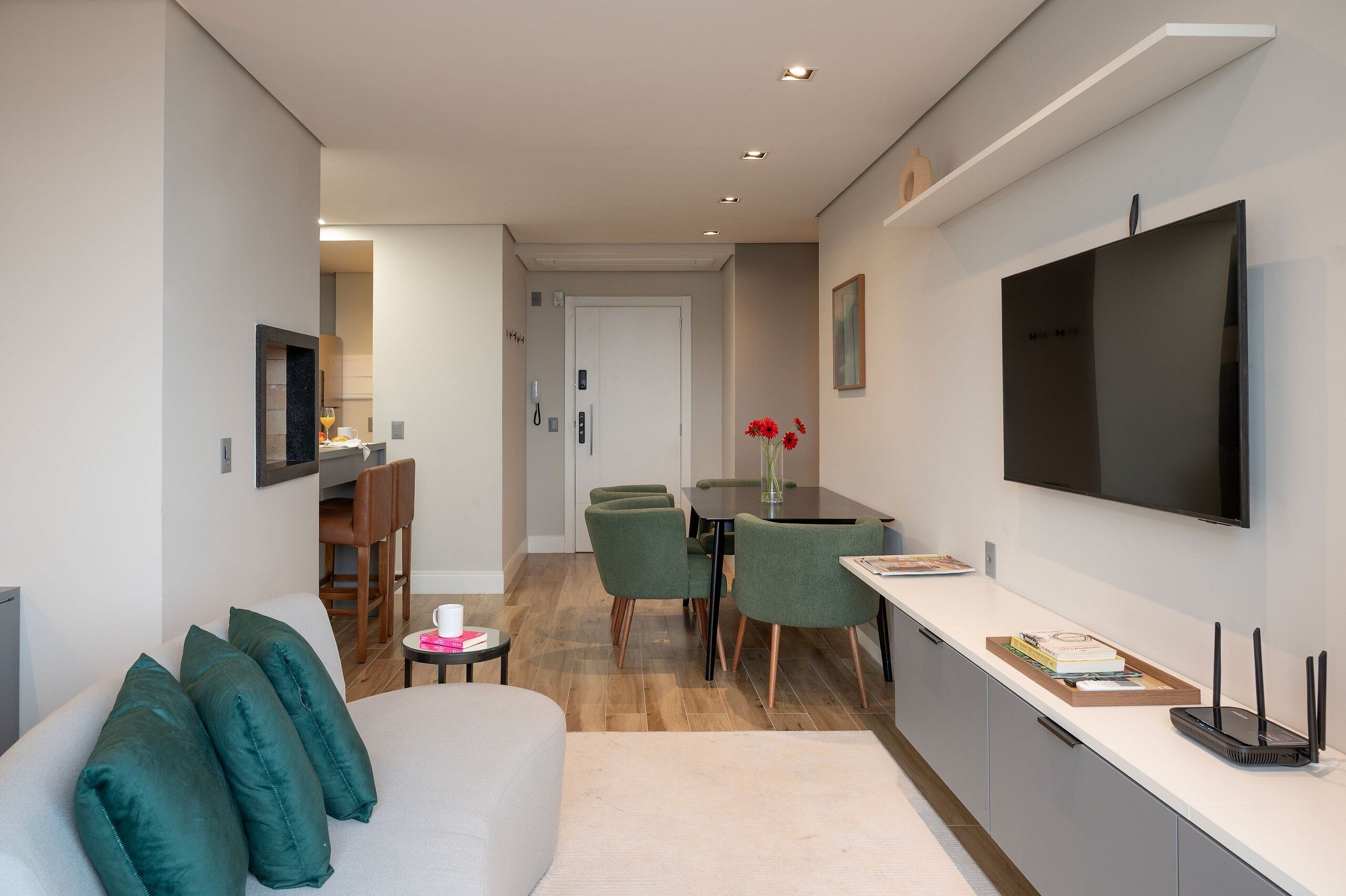 Téléviseur connecté de 40 po avec télévision numérique