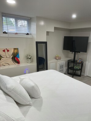 1 habitación, tabla de planchar con plancha, wifi y ropa de cama