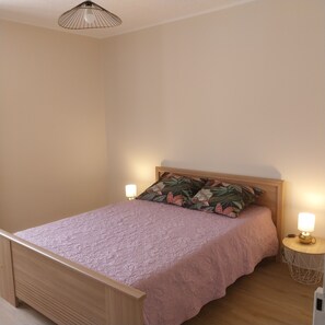 3 habitaciones, tabla de planchar con plancha y wifi gratis