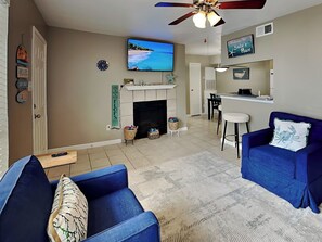 Condo (2 Bedrooms) | Property amenity