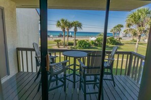 House, 1 Queen Bed with Sofa bed (Blue Surf 2) | Outdoor dining - Blue Surf 2 (Miramar Beach)