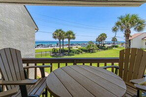 独立别墅, 1 张大床和 1 张沙发床 (Blue Surf 2) | 室外用餐