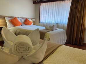 2 bedrooms, free WiFi, bed sheets - Juliet's House in amazing Ollantaytambo. (Ollantaytambo)