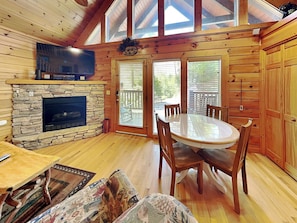 Property amenity - Hugs 'N Kisses by Jackson Mountain Rentals (Gatlinburg)