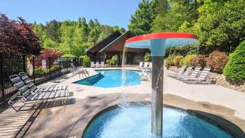 Studio (1 Bedroom) | Property amenity
