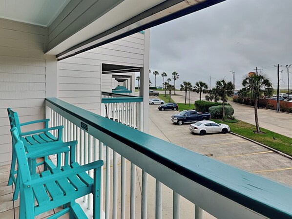 Condo (1 Bedroom) | Property grounds