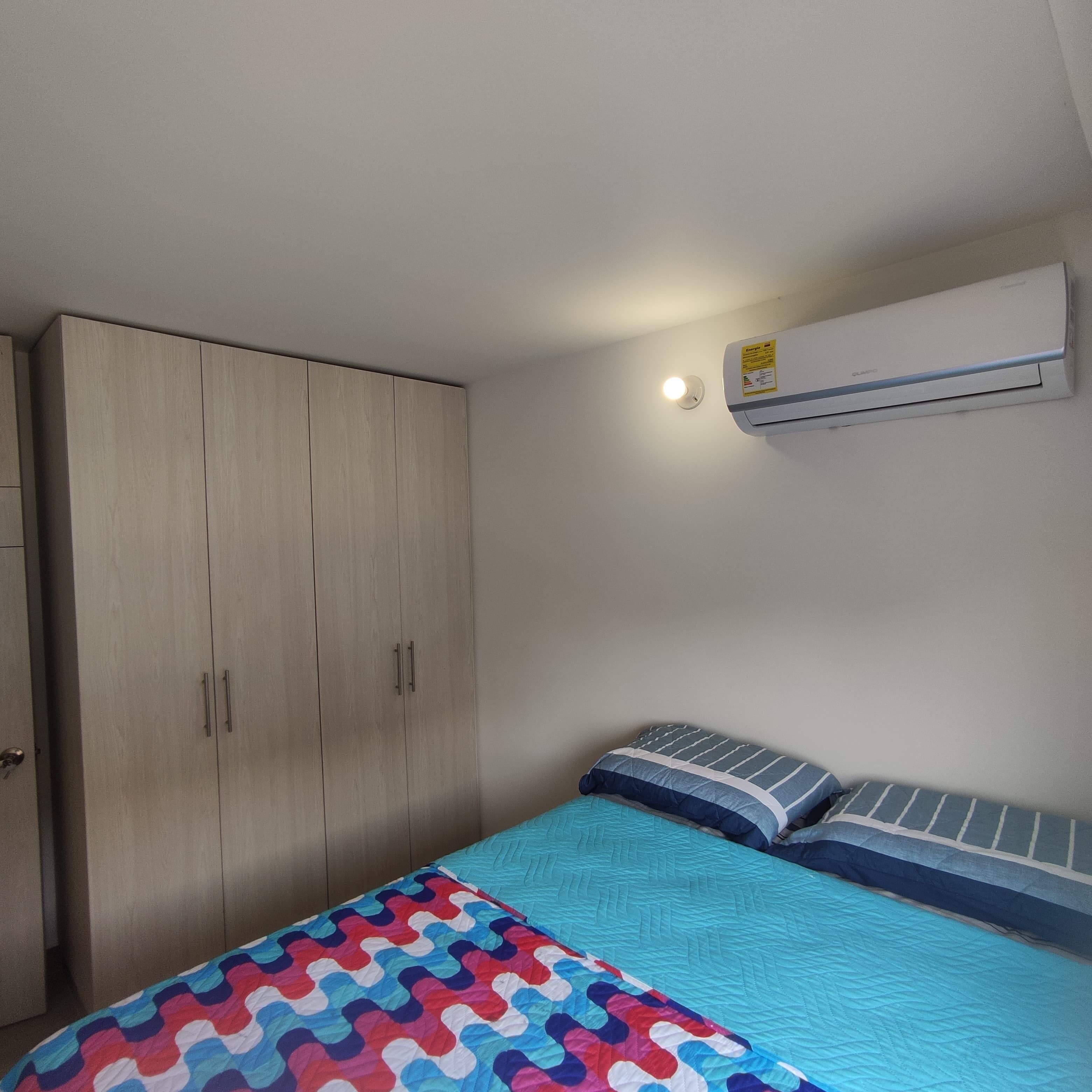 3 Schlafzimmer, Bügeleisen/Bügelbrett, Bettwäsche