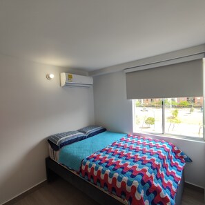 3 sovrum, strykjärn/strykbräda och sängkläder