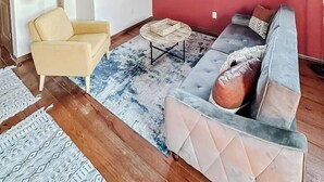 Smart TV - Sleepover | Extraordinary 2BD/1BA Condo - SGF (Springfield)