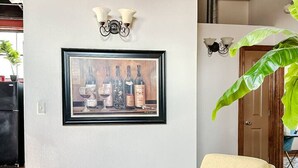 Interior - Sleepover | Extraordinary 2BD/1BA Condo - SGF (Springfield)