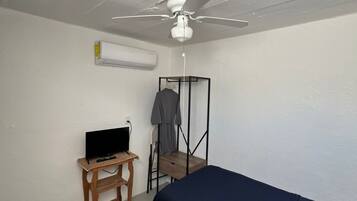 1 多间卧室、熨斗/熨衣板、WiFi、床单