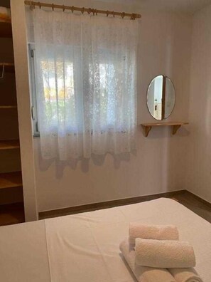 2 soverom, strykejern/-brett, wi-fi (inkludert) og sengetøy