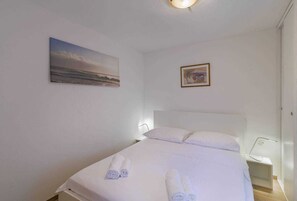 2 Schlafzimmer, Bügeleisen/Bügelbrett, kostenloses WLAN, Bettwäsche