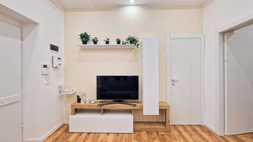 Rewind apartment Genoa, 2 steps from the ferry terminal and 2km from the aquarium