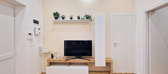 Rewind apartment Genoa, 2 steps from the ferry terminal and 2km from the aquarium