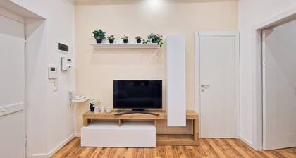 Rewind apartment Genoa, 2 steps from the ferry terminal and 2km from the aquarium