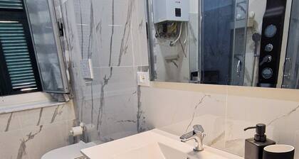 Rewind apartment Genoa, 2 steps from the ferry terminal and 2km from the aquarium
