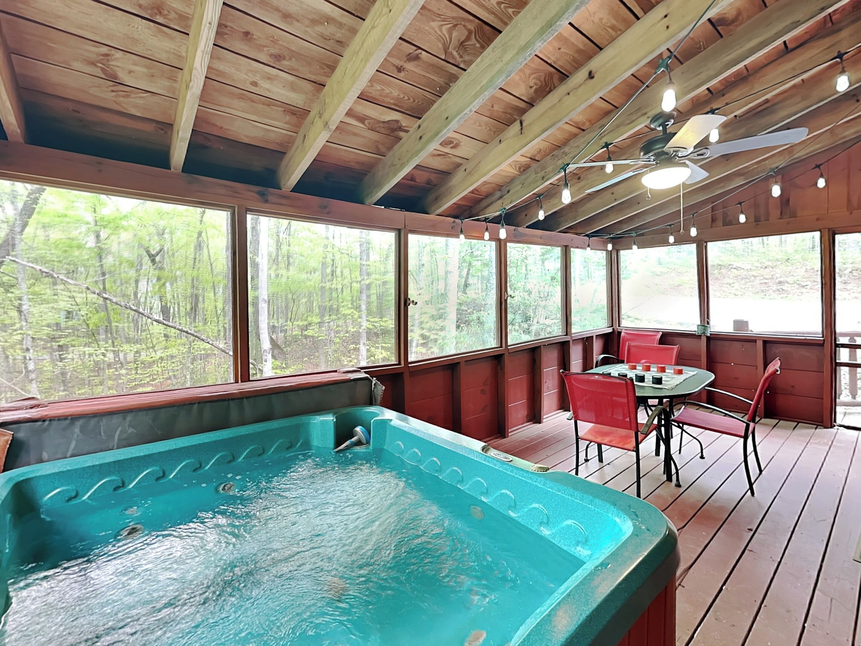 Studio (1 Bedroom) | Property amenity