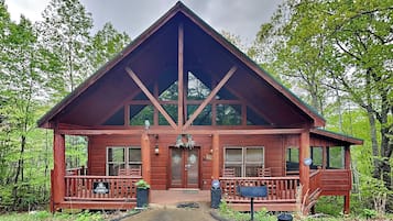 Studio (1 Bedroom) | Front of property