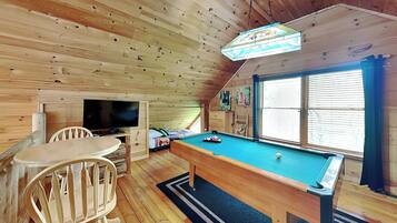 Studio (1 Bedroom) | Property amenity