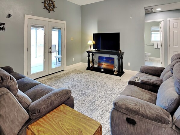 Casa (3 Bedrooms) | Servicio de la propiedad