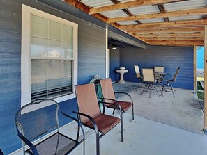 House (3 Bedrooms) | Property amenity