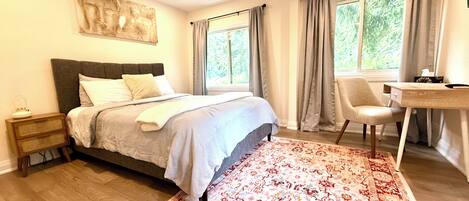 1 bedroom, desk, free WiFi, bed sheets