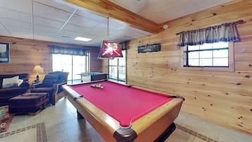 Studio (4 Bedrooms) | Property amenity