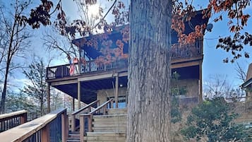 Studio (4 Bedrooms) | Tiện nghi, dịch vụ nơi lưu trú