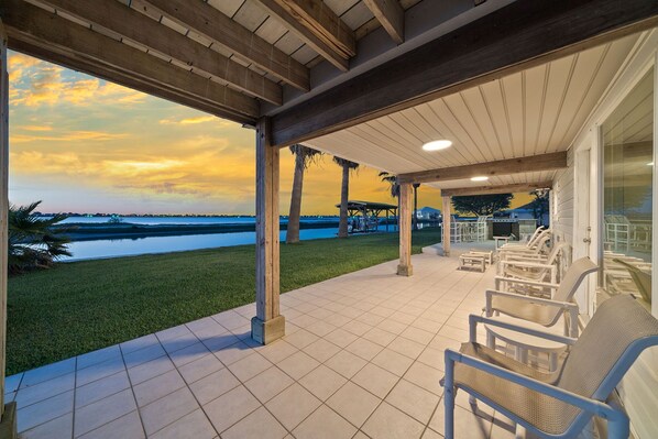 House (4 Bedrooms) | Terrace/patio - 7 Palms by Miss Kitty’s (Rockport)