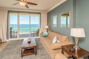 Smart-TV, DVD-Player, Bücher