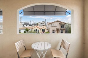 House (3 Bedrooms) | Interior - Belmont Shore Retreat Rooftop Lounge, Putting Green & Near 2nd Street Beaches (Long Beach)