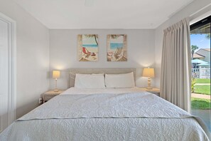 Townhome, Multiple Beds (Blue Surf 22)