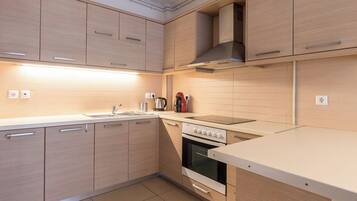 Microwave, oven, stovetop