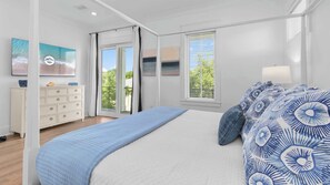 5 bedrooms, desk, iron/ironing board, WiFi - Dreamy Family Home | Fire Pit, Free Activities (Orange Beach)