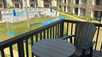 House, Multiple Beds (Blue Surf 6) | Property grounds