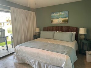 House, Multiple Beds (Blue Surf 6)