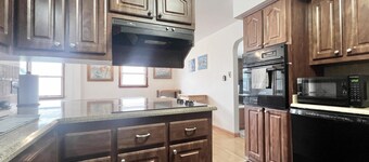 Oyster Harbor Cottage – Where the Only Limit Is Your Imagination