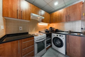 Micro-ondes, four, plaque de cuisson