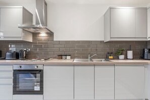 Apartment, 2 Bedrooms, Kitchen, City View