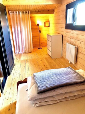 2 bedrooms