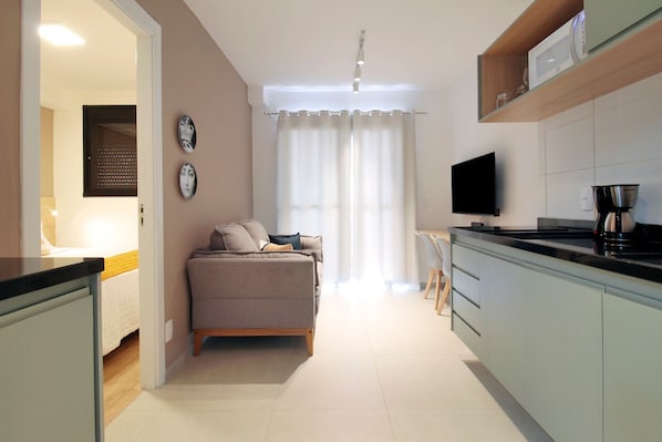 1 habitación, tabla de planchar con plancha, internet y ropa de cama 