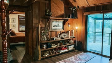 Una Smart TV, una chimenea