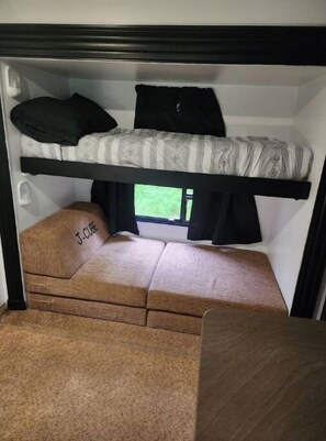 2 chambres, Wi-Fi, literie fournie