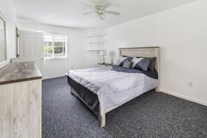 3 chambres, bureau, fer et planche à repasser, Wi-Fi gratuit