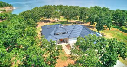 Lake front, Boat slip access, Sauna, Fire pit