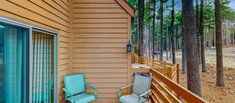 Cabin Style Condo with shared pool, hot tub, golf, & much more!